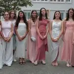 Lire la suite à propos de l’article Le bal de promo des 3e 💗🌺🌸
