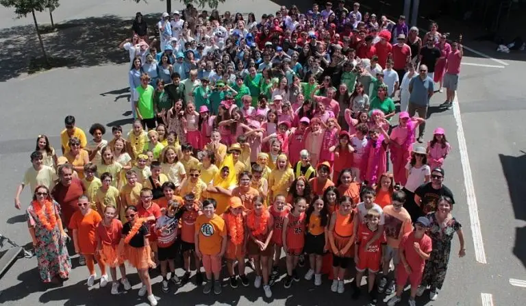 Lire la suite à propos de l’article La fête des couleurs 2025 ❤️