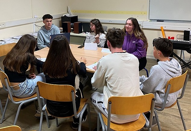 Lire la suite à propos de l’article Goûters de l&rsquo;orientation en 3e 🥮☕