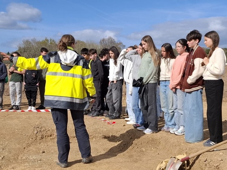 Lire la suite à propos de l’article Fouilles archéologiques pour les 5e 👍